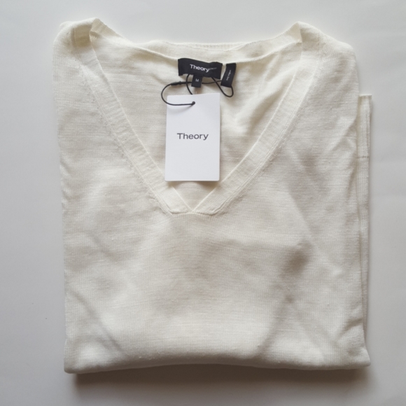 THEORY NWT Larlissa Lightweight V-Neck Swe… - Picture 15 of 15